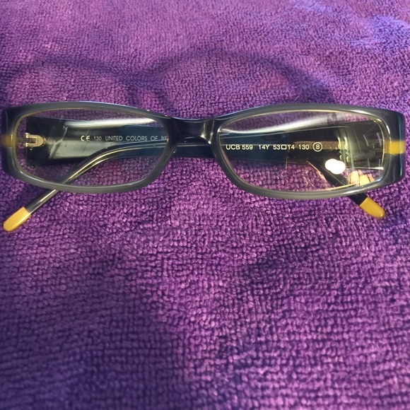 United Colors of Benetton eyeglasses - Picture 2 of 6